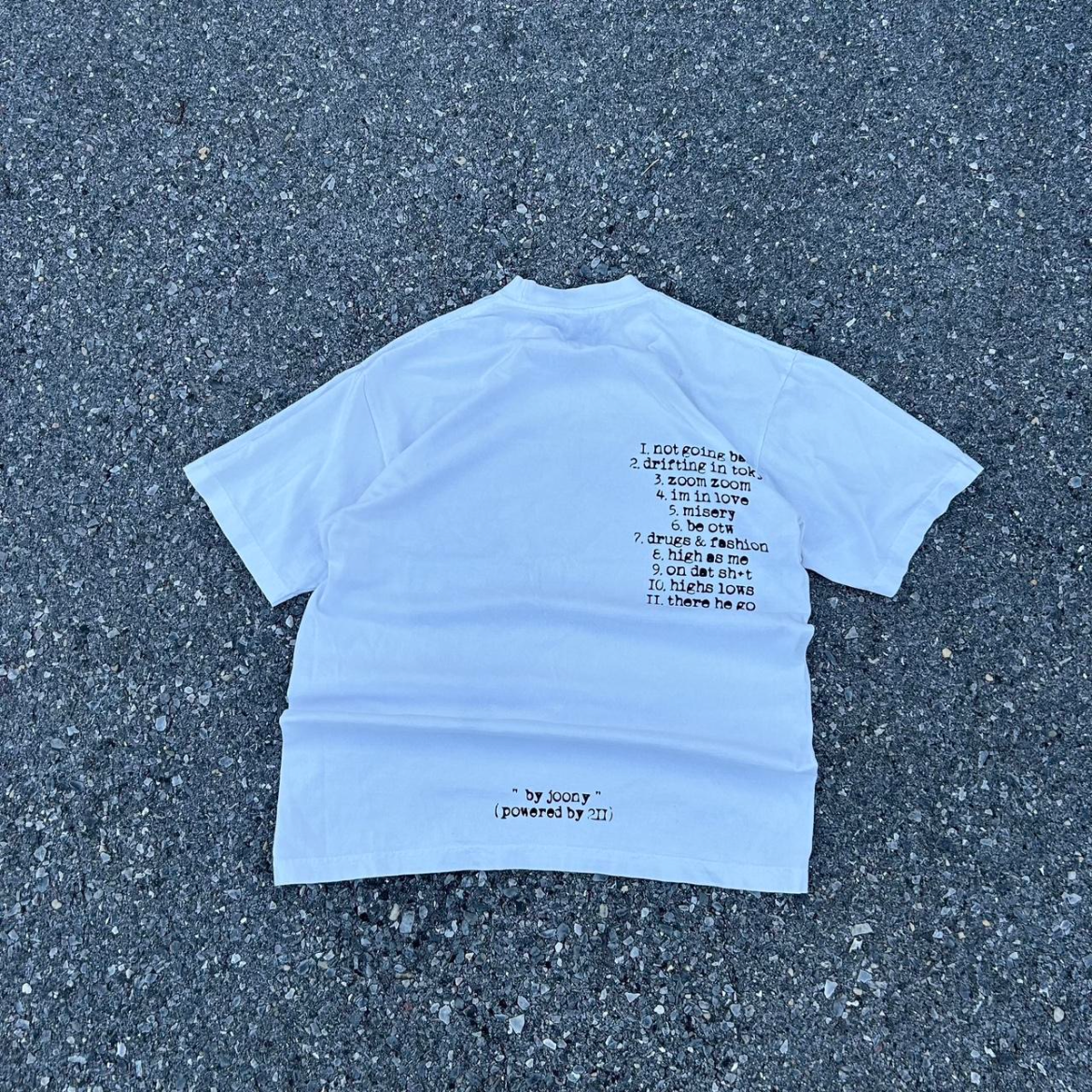 White & Black Joony 211 Music Graphic Shirt - M