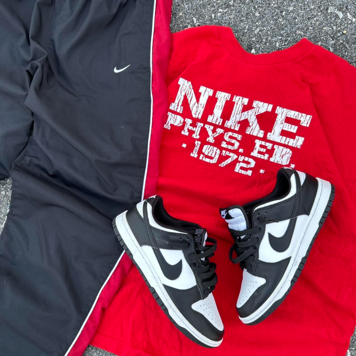 Vintage Red Nike Graphic Tee - XL