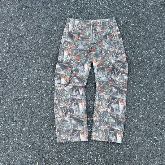 GV Gallery Camo Cargo Pants - M