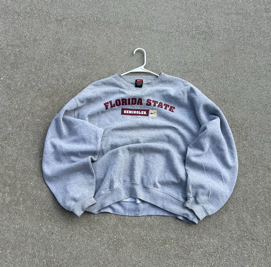 VIntage Nike College Crewneck - XL